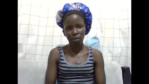 pretty_petite_ebony online show from 05-30-26, 09:28
