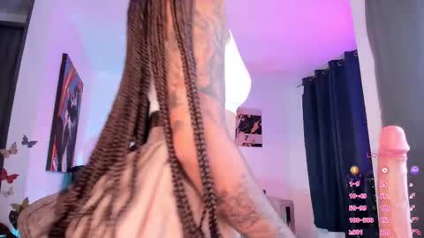 pretty_pettite online show from 02-10-25, 11:34