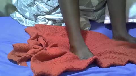 pretty_shalley online show from 11-17-25, 06:41