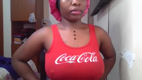 Snapshot of pretty_shila chatting on 04-29-26, 09:43 pretty_shila online show from 04-29-26, 09:43