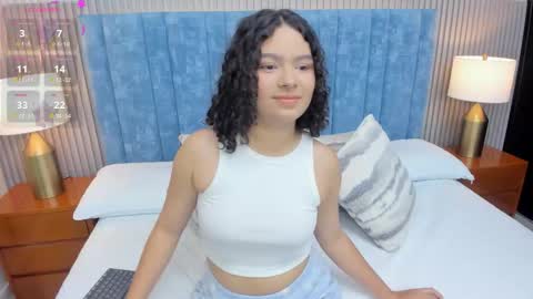 Daisy Flower online show from 10-21-25, 01:50