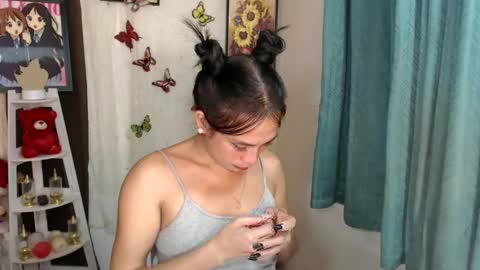 Snapshot of prettyagathaxxx chatting on 01-29-25, 04:26 agatha online show from 01-29-25, 04:26