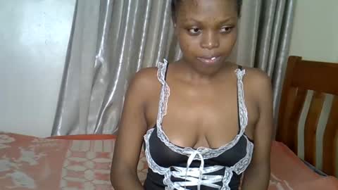 Snapshot of prettybabe02 chatting on 10-04-25, 09:57 SaraCattra online show from 10-04-25, 09:57