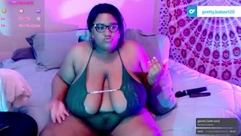 Snapshot of prettybabee120 chatting on 12-11-24, 03:02 Miss Pretty online show from 12-11-24, 03:02