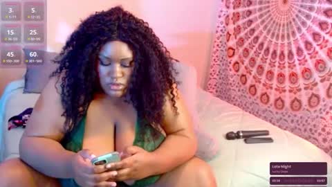 Snapshot of prettybabee120 chatting on 02-05-25, 03:13 Miss Pretty online show from 02-05-25, 03:13