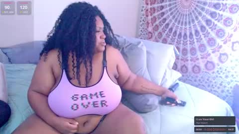 Snapshot of prettybabee120 chatting on 09-30-25, 05:12 Miss Pretty online show from 09-30-25, 05:12