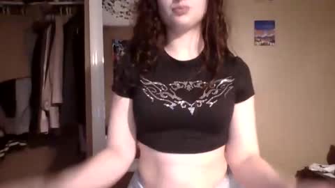 Snapshot of prettybaby22 chatting on 02-25-25, 03:31 prettybaby22 online show from 02-25-25, 03:31