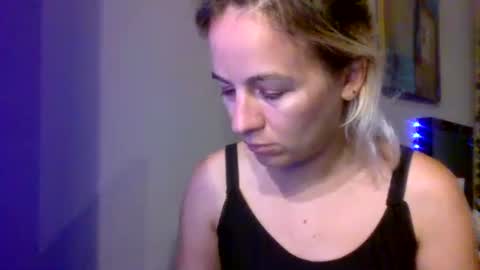 Snapshot of prettybabypetite chatting on 03-26-26, 01:49 Missy Jack online show from 03-26-26, 01:49