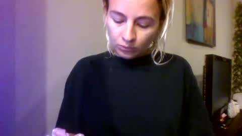 Snapshot of prettybabypetite chatting on 03-27-26, 04:51 Missy Jack online show from 03-27-26, 04:51
