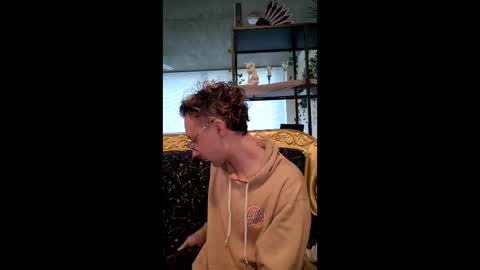 Rey online show from 02-05-26, 10:25