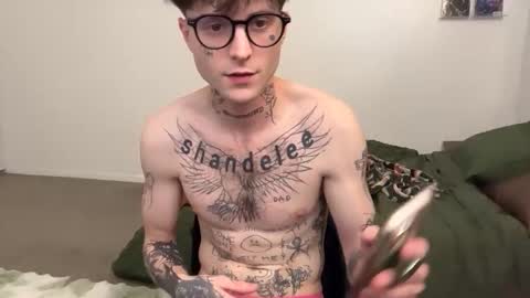 pretty boy online show from 02-25-26, 04:55