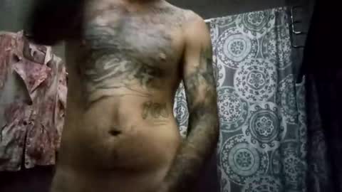Snapshot of prettyboytatted69 chatting on 12-14-24, 11:29 Prettyslangin69 FYPM online show from 12-14-24, 11:29
