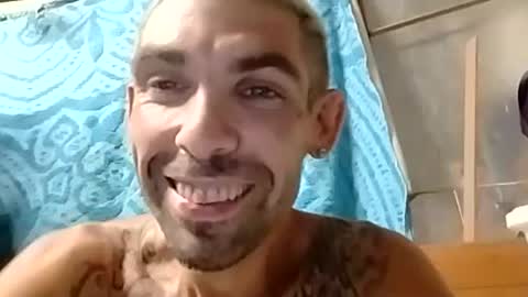 Snapshot of prettyboytatted69 chatting on 09-24-25, 06:06 Prettyslangin69 FYPM online show from 09-24-25, 06:06