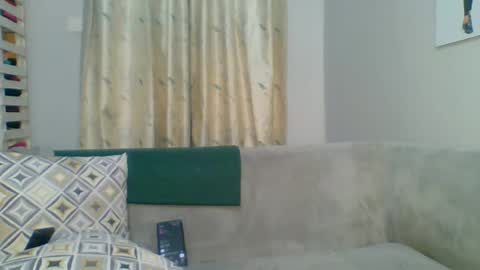 Snapshot of prettyela chatting on 07-01-26, 01:07 PrettyEla online show from 07-01-26, 01:07