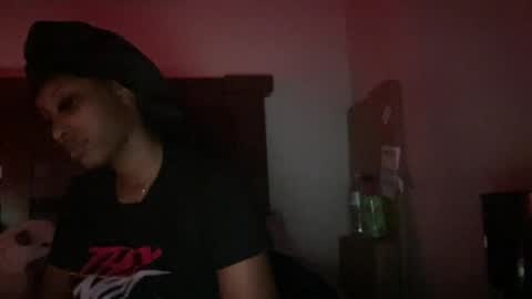 prettyfacefemale online show from 08-05-26, 06:38
