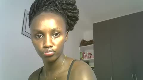 Pretty darkskin doll online show from 04-20-26, 09:45
