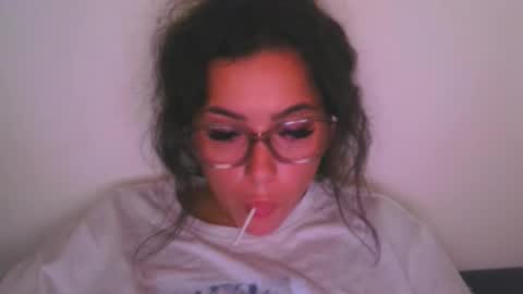 prettyjulliette online show from 10-15-25, 01:55