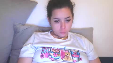 prettyjulliette online show from 12-17-25, 02:34