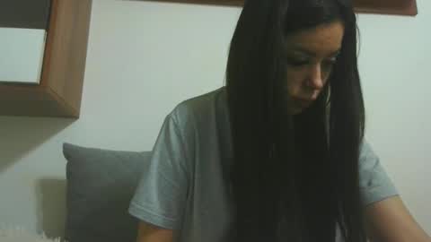 prettyjulliette online show from 04-03-26, 05:22