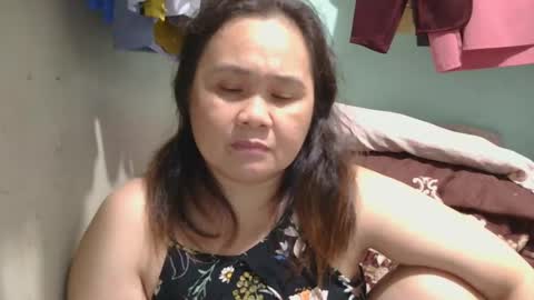 Snapshot of prettynhing chatting on 12-28-24, 03:37 Nhing online show from 12-28-24, 03:37