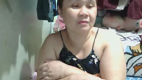 Snapshot of prettynhing chatting on 02-09-25, 01:14 Nhing online show from 02-09-25, 01:14
