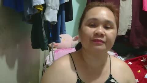 Snapshot of prettynhing chatting on 02-10-25, 02:16 Nhing online show from 02-10-25, 02:16