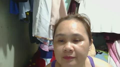 Snapshot of prettynhing chatting on 02-17-25, 01:10 Nhing online show from 02-17-25, 01:10