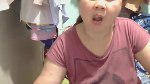 Snapshot of prettynhing chatting on 02-23-25, 04:17 Nhing online show from 02-23-25, 04:17