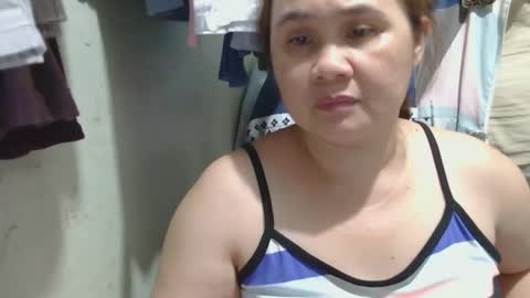 Snapshot of prettynhing chatting on 03-10-25, 01:54 Nhing online show from 03-10-25, 01:54