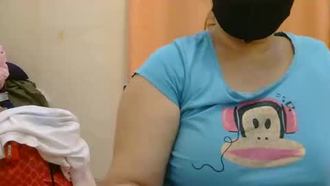 Snapshot of prettynhing chatting on 09-27-25, 03:17 Nhing online show from 09-27-25, 03:17