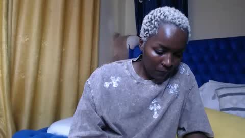 Snapshot of prettyquee chatting on 05-07-26, 11:15 sasha online show from 05-07-26, 11:15