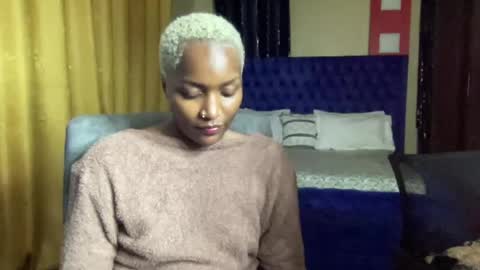 Snapshot of prettyquee chatting on 08-03-26, 04:33 sasha online show from 08-03-26, 04:33