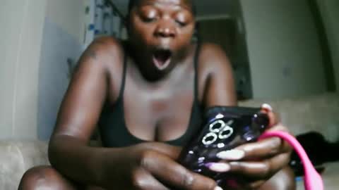 prettyreen online show from 11-17-25, 11:54