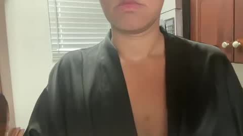 prettyyykittyyy22 online show from 10-26-25, 06:36