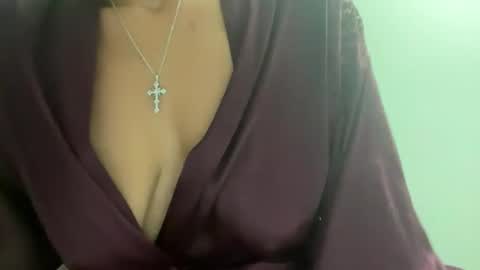 prettyyykittyyy22 online show from 12-19-25, 05:14