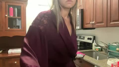 prettyyykittyyy22 online show from 02-08-26, 03:59