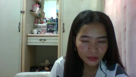 Snapshot of prety784828 chatting on 05-14-26, 01:01 prety784828 online show from 05-14-26, 01:01