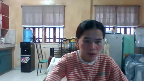 Snapshot of prety784828 chatting on 05-26-26, 07:15 prety784828 online show from 05-26-26, 07:15