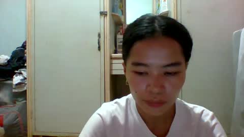 Snapshot of prety784828 chatting on 07-20-26, 07:22 prety784828 online show from 07-20-26, 07:22