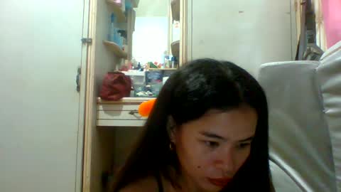 Snapshot of prety784828 chatting on 08-04-26, 08:06 prety784828 online show from 08-04-26, 08:06