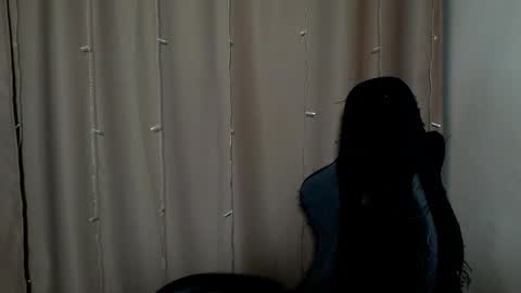 Snapshot of princ4real chatting on 06-04-26, 12:05 prince online show from 06-04-26, 12:05
