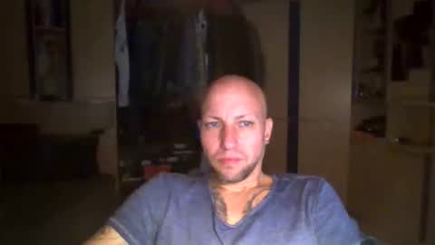 Snapshot of prince__13 chatting on 10-19-25, 08:42 Don online show from 10-19-25, 08:42