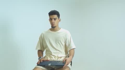 prince_arthur77 online show from 01-14-26, 06:08