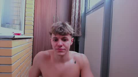 Snapshot of prince_nik chatting on 04-12-26, 03:28 prince online show from 04-12-26, 03:28