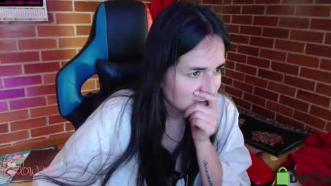 Leia online show from 02-11-25, 04:35