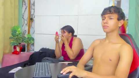 PrincesANDdark online show from 01-05-26, 07:17