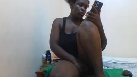 Snapshot of princess_cutie chatting on 06-13-26, 08:56 princess online show from 06-13-26, 08:56