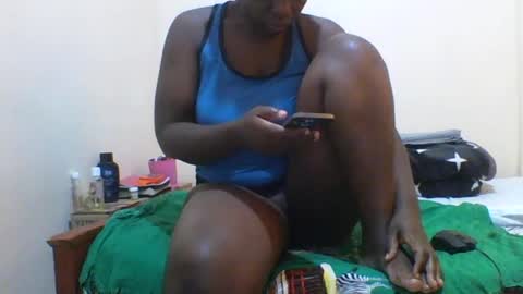 Snapshot of princess_cutie chatting on 06-16-26, 04:48 princess online show from 06-16-26, 04:48