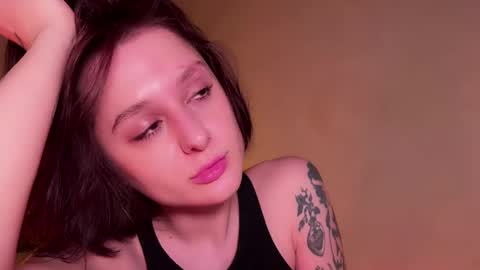 Snapshot of princess_euphoria chatting on 02-05-25, 03:52 Kristina online show from 02-05-25, 03:52