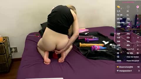 Kiki online show from 09-16-25, 07:59